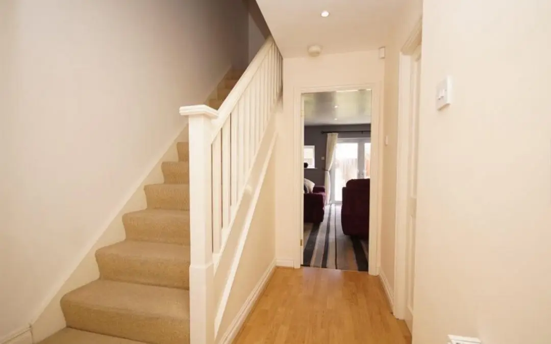 Three Bedroom Declutter and Tone Down